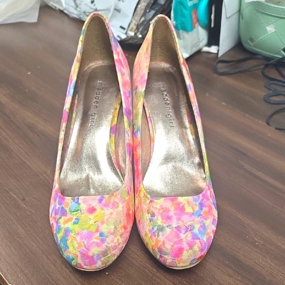 Madden Girl Shoes - Madden Size 8 Multicolour Fabric Slip On Heels